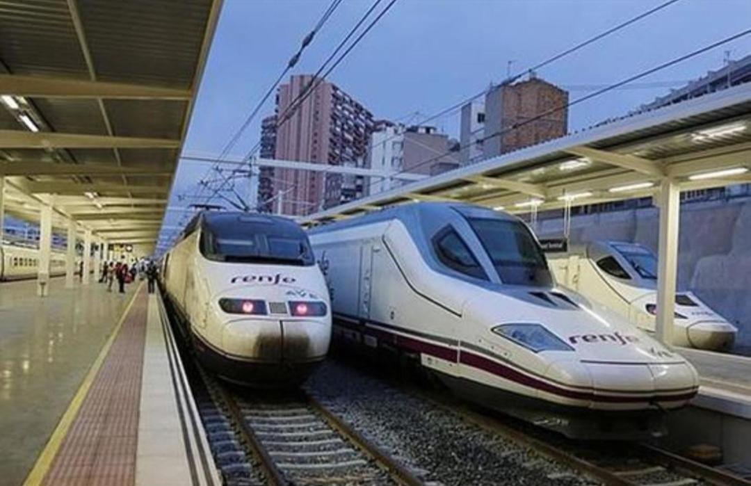 The Train Office Estudio 01 Alicante Exterior photo